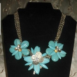 Statement Necklace NWOT